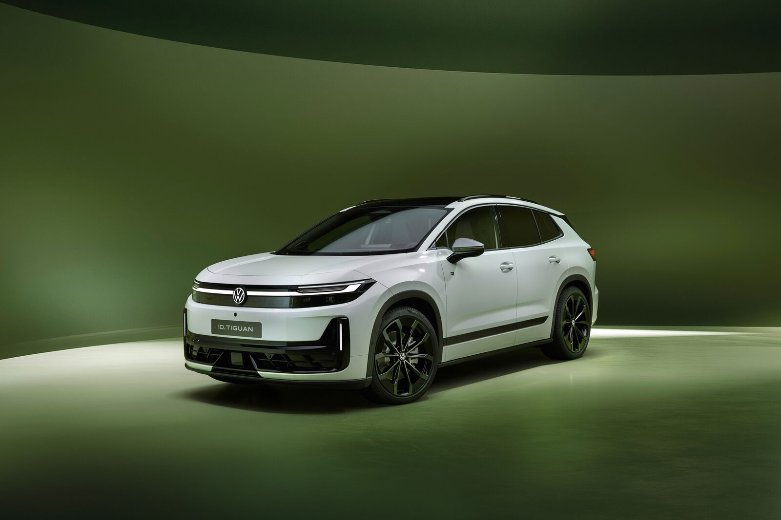 Volkswagen ID. Tiguan oficiálně: nahradí ID.4 i ID.5, ujede až 600 km a vrací tlačítka