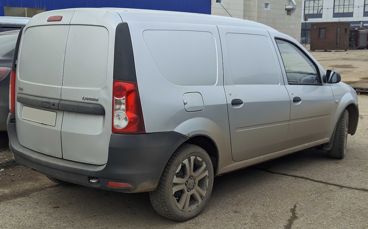 Lada Largus Combi (od 2012)